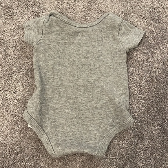 Straight Up Mama’s Boy Onesie - Picture 3 of 4